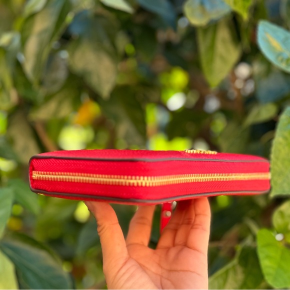 Michael Kors Jet Set Travel LG Continental Wallet Bright Red - Picture 4 of 13